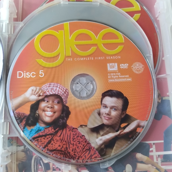 Glee Complete First Season 7-Disc DVD Box Set - Picture 6 of 16